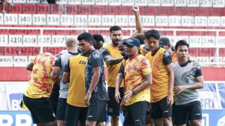 Usai Kalah dari Persib, Arema FC Targetkan Kemenangan di Empat Laga Kandang