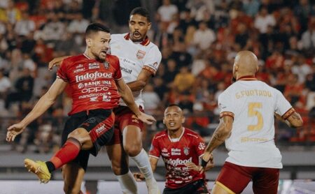 Drama 5 Gol dan Kartu Merah Warnai Kemenangan Bali United atas Borneo FC