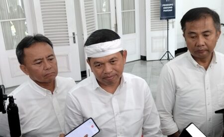 Dedi Mulyadi Ultimatum Sekolah, Dilarang Jual LKS hingga Gelar Study Tour! Dedi Mulyadi