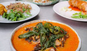 Cihapit Bandung Jadi Surga Kuliner, Ini 12 Tempat Makan yang Selalu Diburu Wisatawan