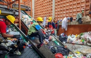 TPST Nyengseret Berhasil Tekan 16,5 Ton Sampah ke TPA sejak Beroperasi 11 Januari