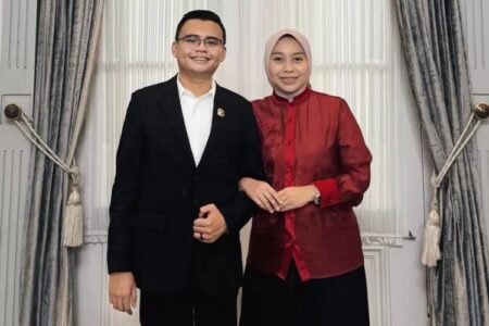 Dedi Mulyadi Main Peran Mak Comblang di Balik Kisah Cinta Maula Akbar dan Putri Karlina Putri Karlina