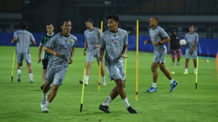 Jadwal Padat Ramadhan, Persib Bidik Kemenangan atas Persik di GBLA