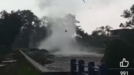 Angin Puting Beliung Terjang Indramayu, Puluhan Rumah Rusak puting beliung