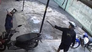 Viral Pria Bersenjata Golok Lakukan Pemalakan di Soreang Viral Aksi Pemalakan