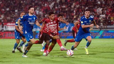 Duel Panas di GBLA! Persib Waspadai Kutukan Bali United Tanpa Pilar Kunci