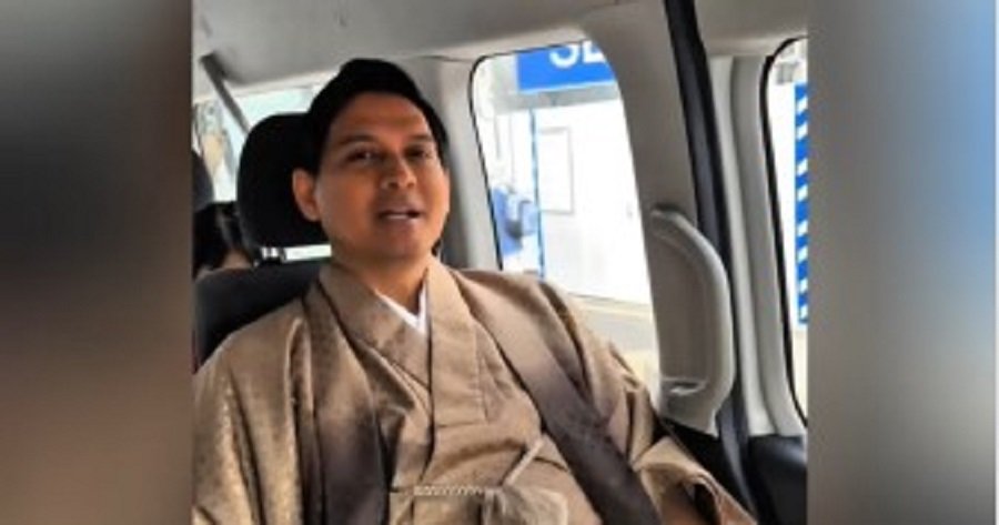 Liburan Diam-Diam ke Jepang, Lucky Hakim Terancam Diberhentikan Sementara Lucky Hakim