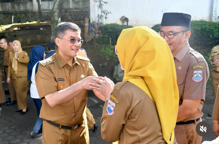Kota Kecil Berprestasi Besar, Wagub Jabar Kagumi Cimahi di Hadapan ASN