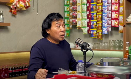 Jadi Senator, Komeng Ngaku Cuma Dapat Pelat Nomor Tanpa Mobil Dinas