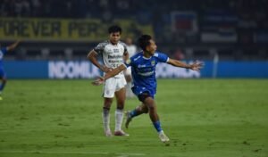 Tanpa Bergantung Striker, Persib Banjir Gol dari Lini Kedua