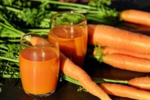 Jus Wortel dan Madu: Ramuan Alami Populer untuk Menjaga Kesehatan Mata Jus Wortel