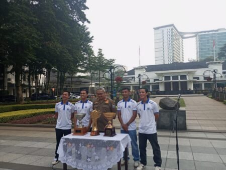 Pesan Khusus Beckham dan Febri untuk Bobotoh: Rayakan Juara dengan Tertib!