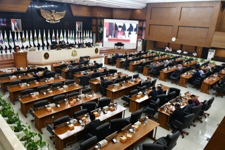 Dari Rp23 Miliar ke Rp166 Miliar: Lahan Sekolah Jadi Fokus APBD Perubahan Jabar 2025 Rapat Paripurna DPRD Jabar