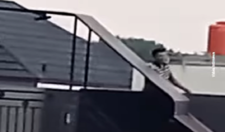 Aksi Begal Gagal! Pria Bersenpi Ditangkap di Atap Rumah Warga Padalarang