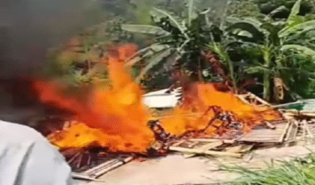 Kasus Pelecehan Santri Terungkap, Warga Bakar Material Ponpes di Soreang