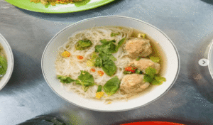 5 Spot Kuliner Bandung yang Lagi Naik Daun di 2025, dari Bakso Legend Sampai Cilok Hits!