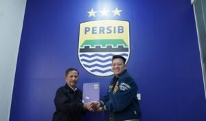 Akhir Era Sang Legenda! Djadjang Nurdjaman Tinggalkan Persib Usai Ukir Sejarah Panjang