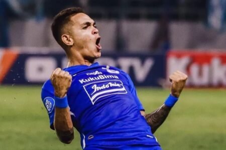 Resmi! Persebaya Surabaya Rekrut Risto Mitrevski dan Gali Freitas
