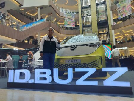 ID. BUZZ Ramaikan Bandung: Sentuhan Retro yang Canggih dan Ramah Lingkungan