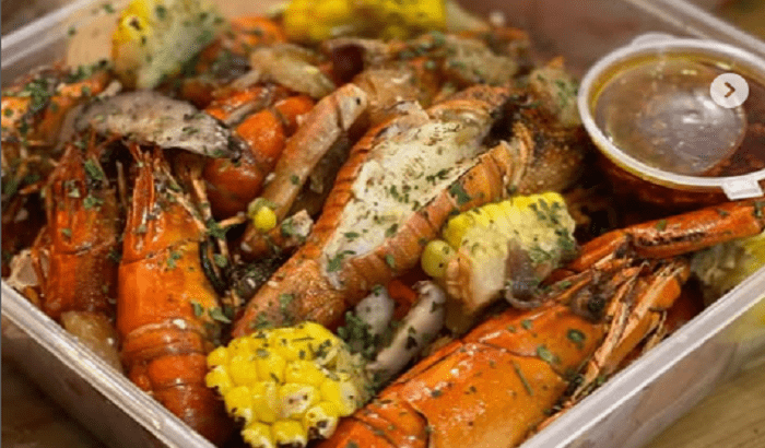 Rekomendasi Kuliner Malam Terbaik di Bandung, dari Seafood hingga Street Food Hits!