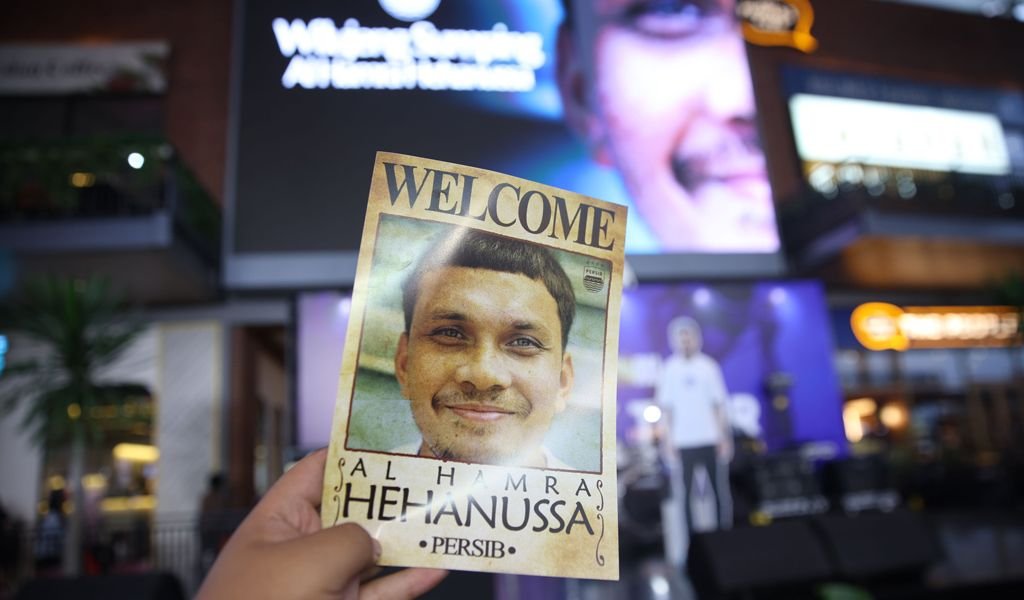 Siapa Al Hamra Hehanussa? Profil Lengkap, Statistik dan Karier Sang Bek Baru Persib