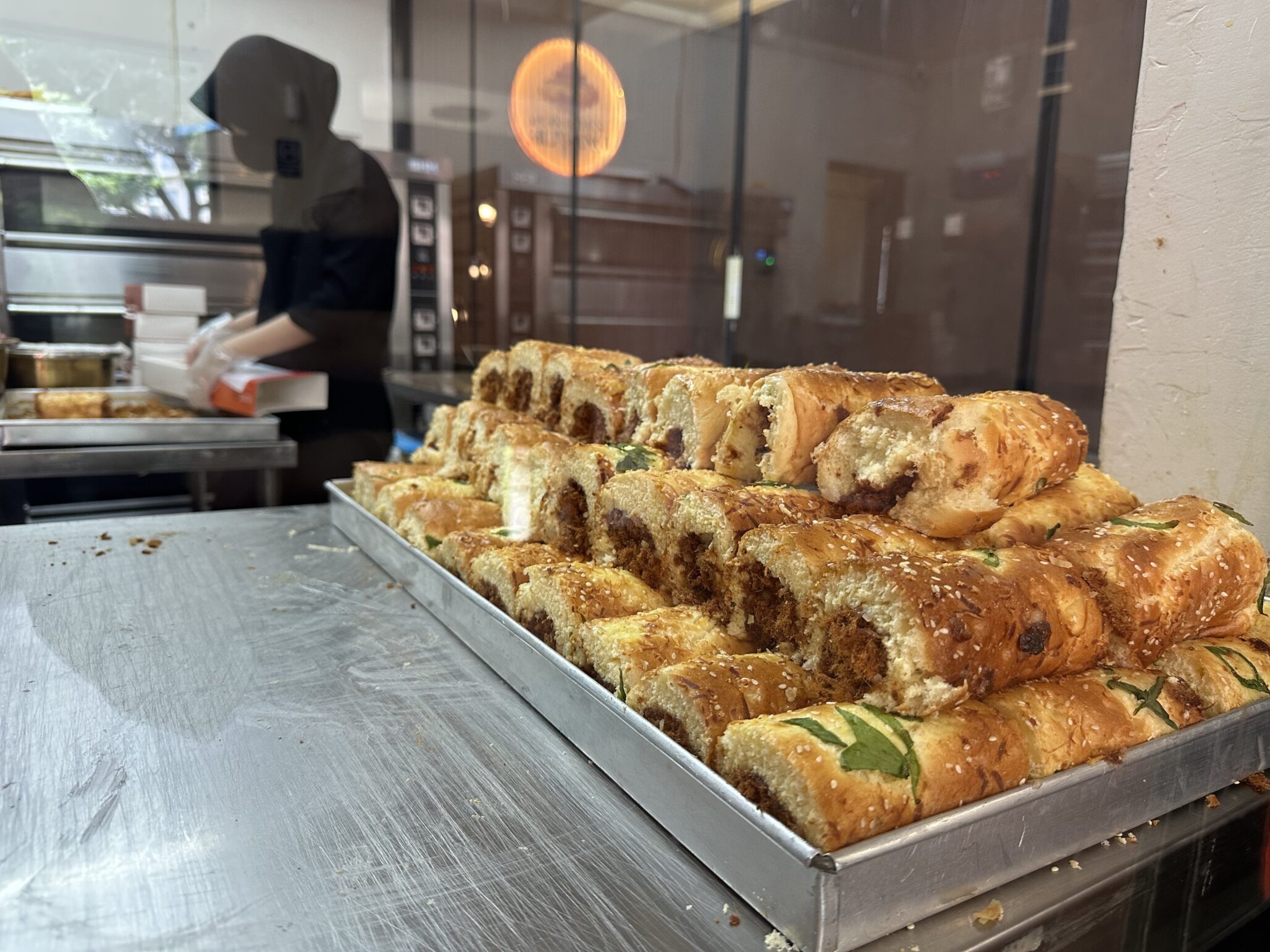 Kuliner Khas Bandung, Abon Gulung Siliwangi Jadi Oleh-Oleh Hits 2025