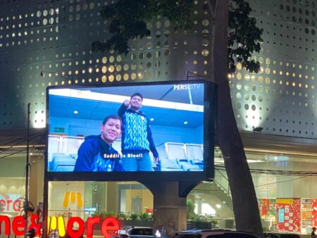 Persib Umumkan Rekrutan Baru Saddil Ramdani Lewat Videotron di Bandung