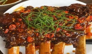 Iga Galabag, Kuliner Daging Super Besar yang Wajib Dicoba Saat Liburan ke Bandung