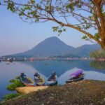 Pemandangan eksotis Waduk Jatiluhur, ikon wisata Purwakarta sejak dulu.