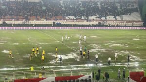 Final Piala Presiden 2025: Drama Hujan dan Genangan Warnai Laga Oxford United Kontra Port FC
