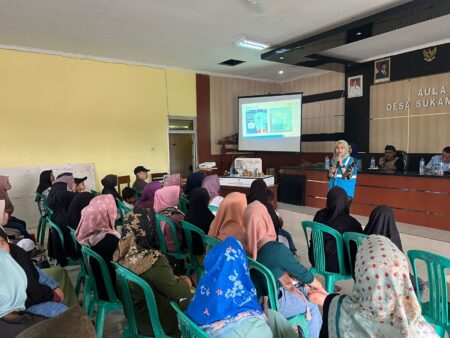 Rayakan Kemerdekaan dengan Aman, PLN Ingatkan Bahaya Dekorasi Dekat Jaringan Listrik Sosialisasi PLN