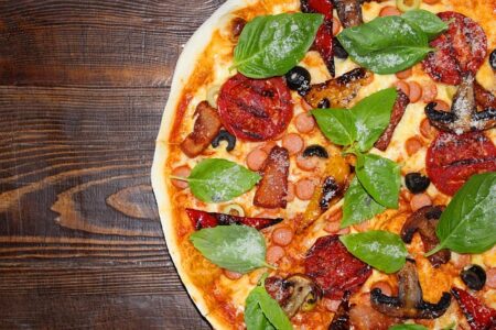 Surga Pizza di Bandung! Ini 3 Tempat Favorit untuk Rasa Juara dan Suasana Cozy