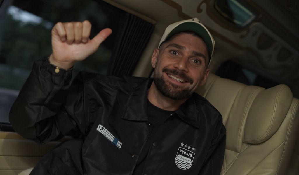 Frans Putros Siap Buat Bangga Persib di Turnamen Internasional Timnas Irak