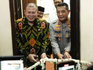 Wakil Ketua DPR RI Resmikan Command Center Ciparay Bengras Lengkap dengan 80 CCTV