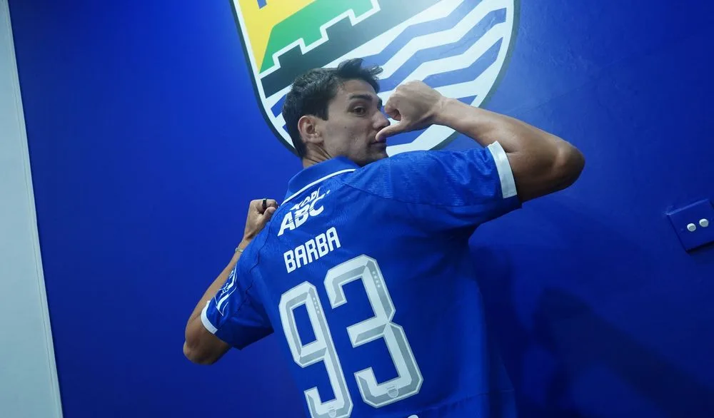 Barba Pilih Nomor Punggung 93 di Persib, Ikuti Jejak Stefano Beltrame Federico Barba