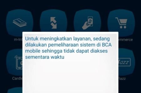 M-banking BCA alaimi eror, BCA ungkap penyebab dan solusinya.