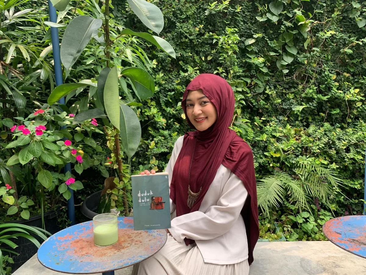 Mojang Bandung yang Menemukan Romantika Hidup, Shofi Shofiah: Berilmu di Kota yang Selalu Tersenyum