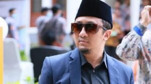 Ustaz Yusuf Mansur.