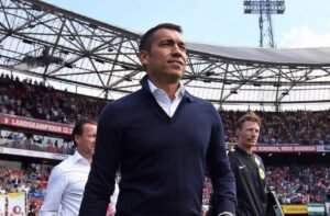Erick Thohir Buka Suara Soal Rumor Van Bronckhorst Jadi Pelatih Timnas Indonesia Giovanni van Bronckhorst jadi kandidat pelatih Timnas Indonesia