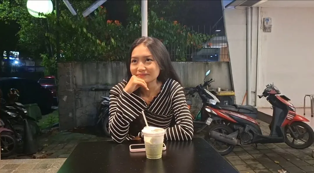 Bengong-Bengong Cantik ala Caca, Mojang Bandung yang Temukan Inspirasi di Kota Syahdu