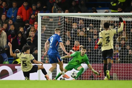 Barcelona Tak Berdaya! Chelsea Menang Telak 3-0 di Stamford Bridge