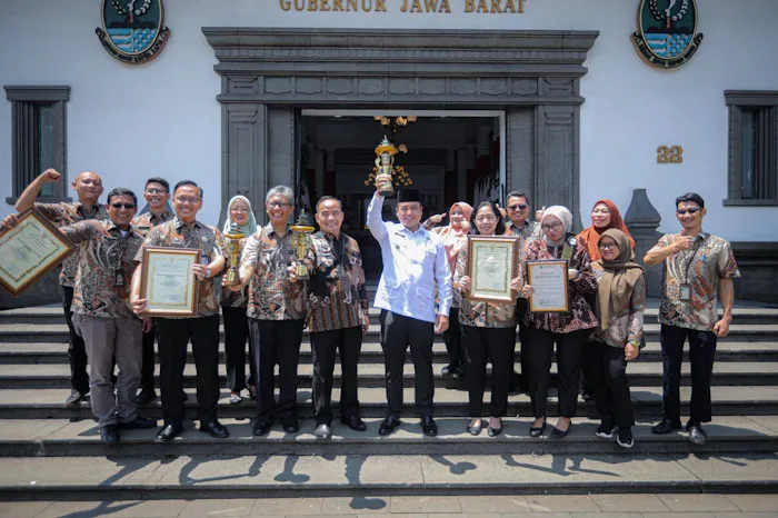 Pemkot Bandung Borong Empat Penghargaan Adminduk Prima 2025, Bukti Pelayanan Terbaik