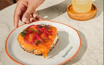 Wisata Kuliner Bandung Makin Seru, Ini 5 Spot Viral yang Bikin Ketagihan