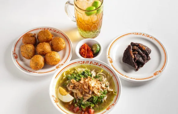 7 Kuliner Bandung yang Lagi Viral 2025, Dijamin Bikin Ketagihan!