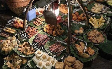 Ilustrasi Kuliner Malam Solo yang wajib dicoba, pasti ketagihan.