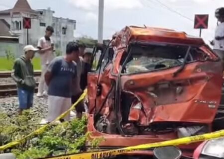Saksi Mata Ceritakan Momen Tragis Tabrakan KA Bangunkarta di Prambanan Sleman
