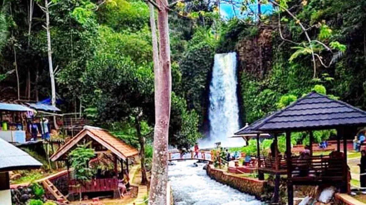 15 Destinasi Wisata Kuningan 2025 yang Lagi Hits! Alam Indah, Sejarah, sampai Spot Healing