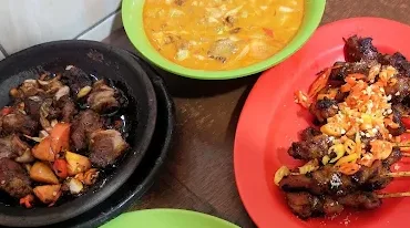Surga Makanan di Gang Sempit Bandung, 5 Tempat Makan Hidden Gem Paling Nikmat