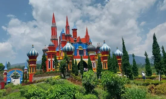 Panduan Wisata Subang: 7 Destinasi Hits untuk Liburan Keluarga dan Instagramable