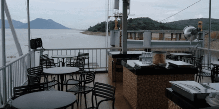 3 Tempat Makan di Purwakarta dengan View Alam Terbaik, Wajib Dicoba!